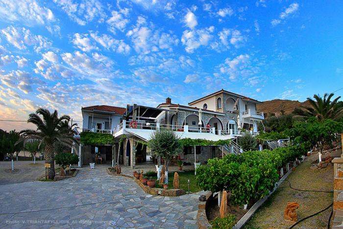 Mabella Beach Плати Екстериор снимка