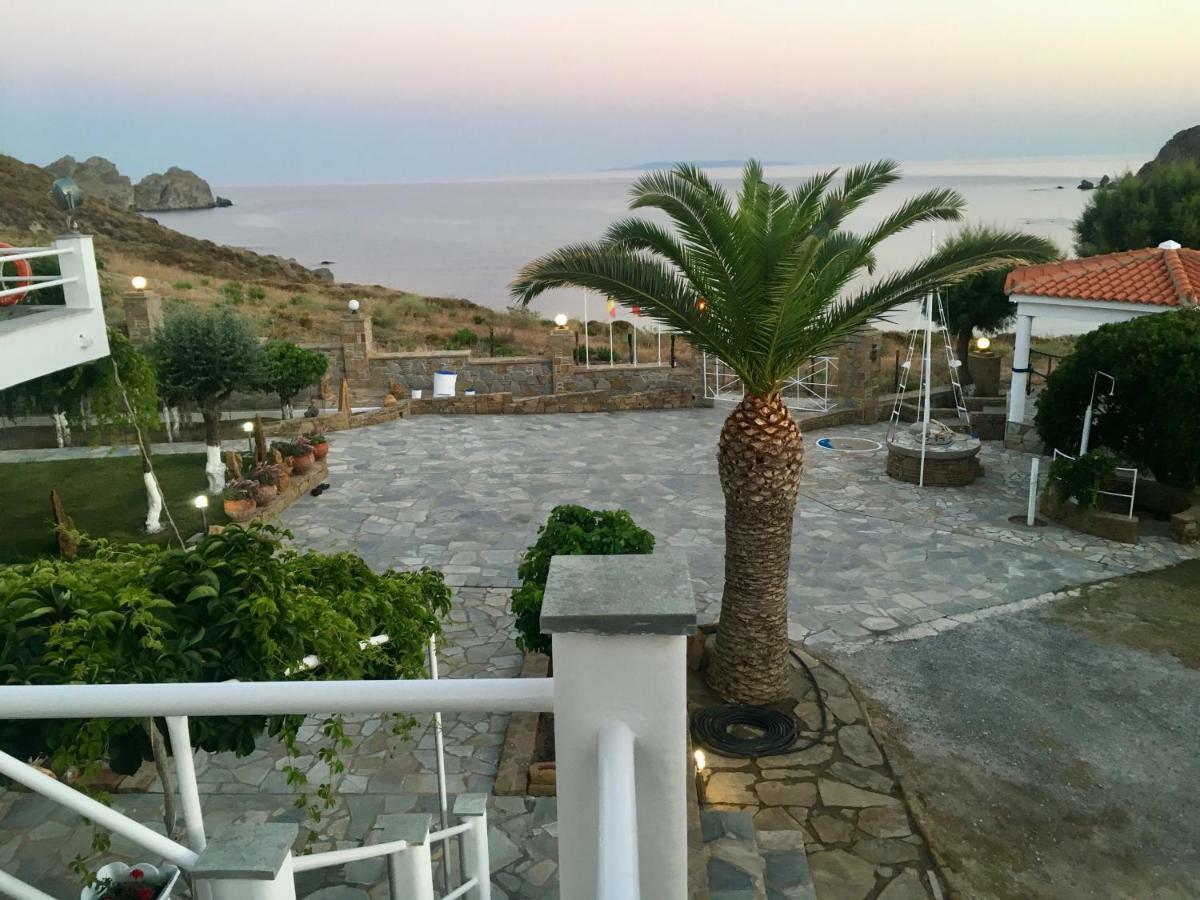 Mabella Beach Плати Екстериор снимка